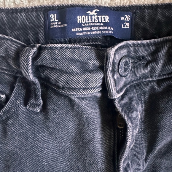 Hollister Women’s Ultra High Rise Mom Jeans with Frayed Hem and Dark Wash - Picture 3 of 5